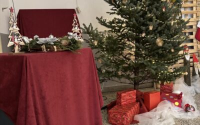 „Sve radosti Božića“ – izložba učeničkih radova